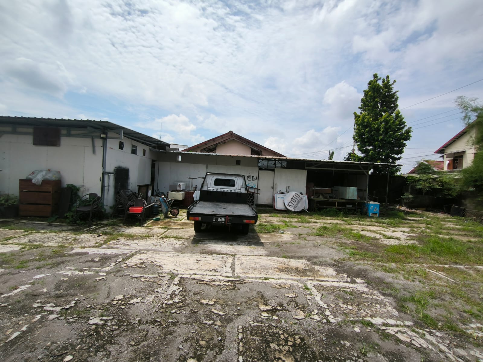 Foto 4 proyek Garasi Steak