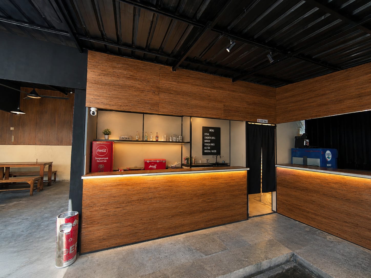 Foto 7 proyek Garasi Steak
